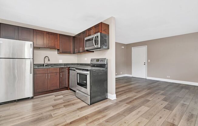 1 bed, 1 bath, 710 sqft, $1,345, Unit 333-008