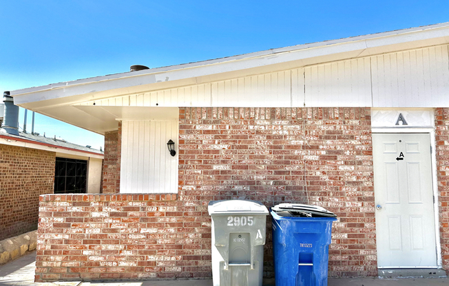 2905 BEACHCOMBER DR