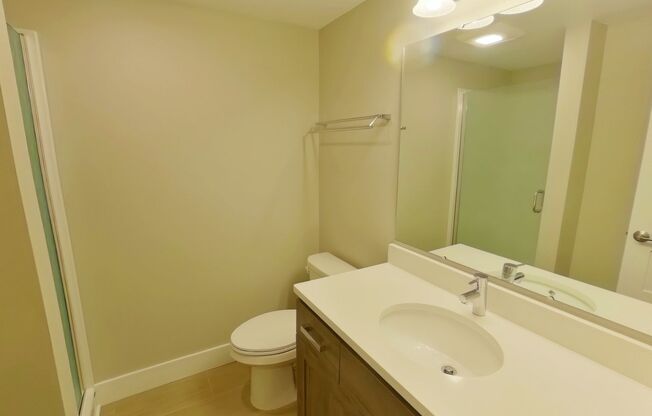 2 beds, 2 baths, $1,790, Unit 5