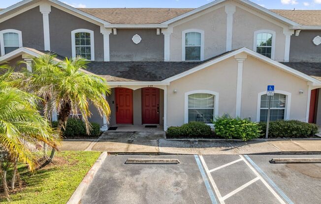 Cozy 3 Bedroom 2 Bath (2 Story) Townhome - BVL