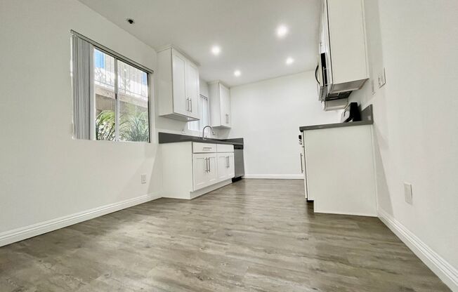 2 beds, 2 baths, 1,000 sqft, $2,900, Unit 101