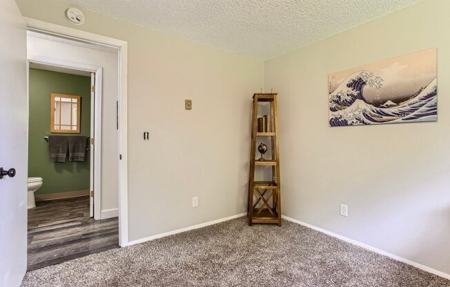 6119 NE 104 CT