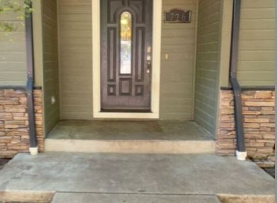 3BED 2BATH - Garage, Yard & Laundry