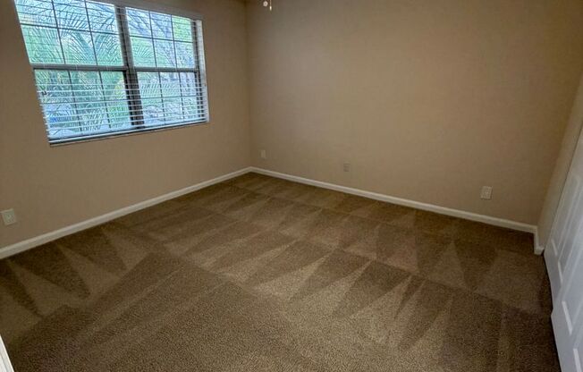 2 beds, 1 bath, 940 sqft, $1,950, Unit 022