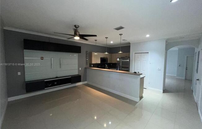 4929 SW 140 TERRACE 5