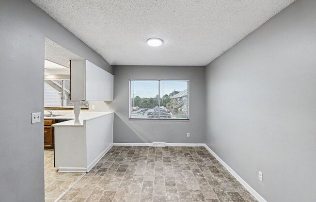 3 beds, 2.5 baths, 1,300 sqft, $1,495, Unit Chapel Dr-6825