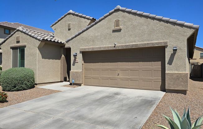 Beautiful newer home with lots of Space, Serene backyard