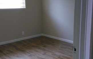 2 Beds and 1 Bath San Jose - Closed to Cupertino Downtown and Schools