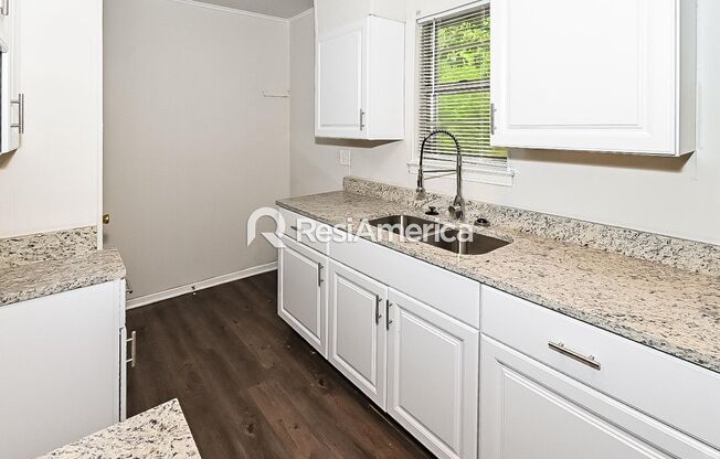 3 beds, 1 bath, $1,195