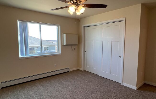 3 beds, 2 baths, 1,186 sqft, $1,540, Unit CH 1102-31