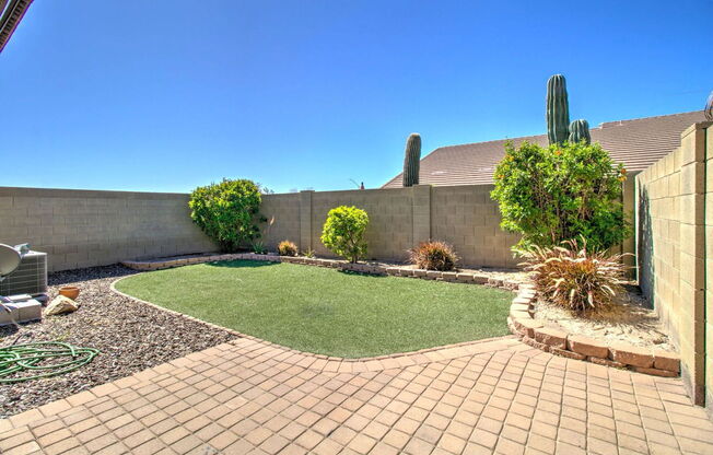 3 beds, 2 baths, 1,248 sqft, $2,400, Unit 1223