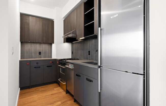 2 beds, 1 bath, $4,021, Unit 772