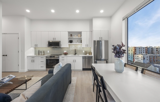 2 beds, 2 baths, 1,000 sqft, $3,120, Unit 614