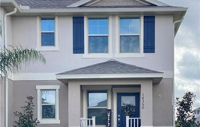 Awesome townhome in Resort Style Conmuunity