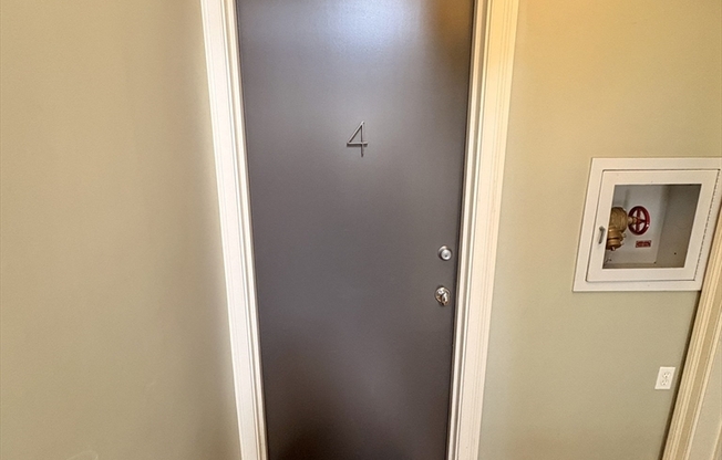 2 beds, 2 baths, 1,284 sqft, $3,850, Unit 4