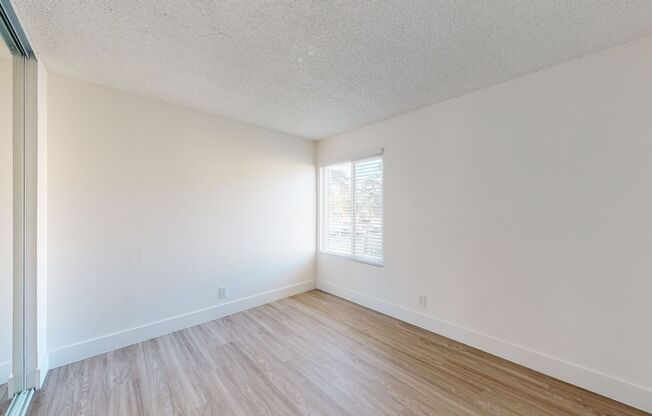 2 beds, 1 bath, 720 sqft, $2,325, Unit 213C