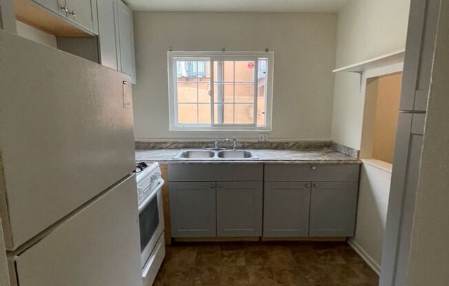 2 beds, 2 baths, $6,000, Unit A