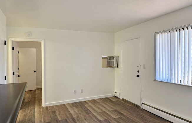 1 bed, 1 bath, $900, Unit 2841-05