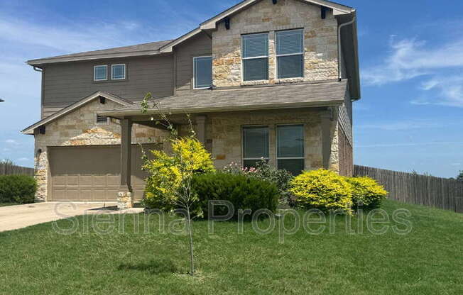 372 KINGFISHER LN