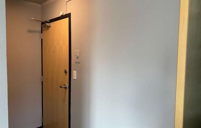 Studio, 1 bath, 352 sqft, $1,045, Unit 316-702
