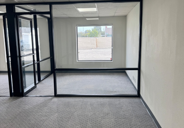 22760 HAWTHORNE BLVD