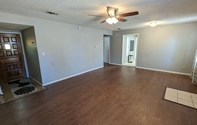 3 beds, 1 bath, $1,200