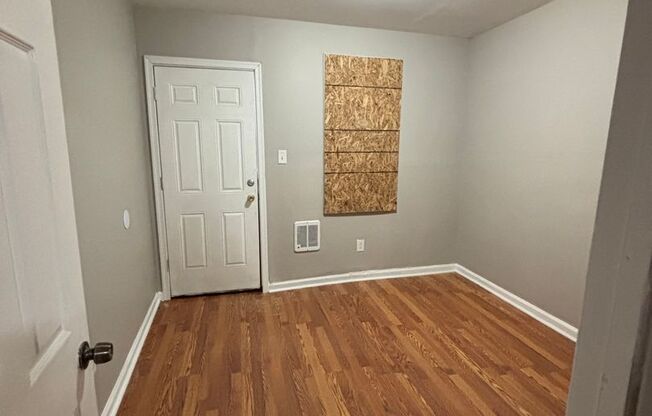 Spacious 3-Bedroom Single-Family Home in Kensington – Available Now