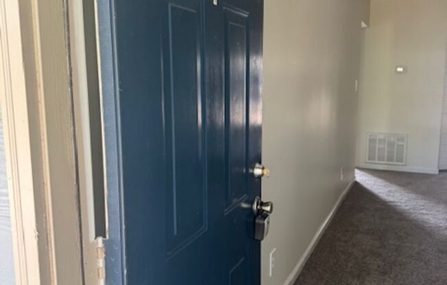 2 beds, 2 baths, 900 sqft, $1,038, Unit 202C