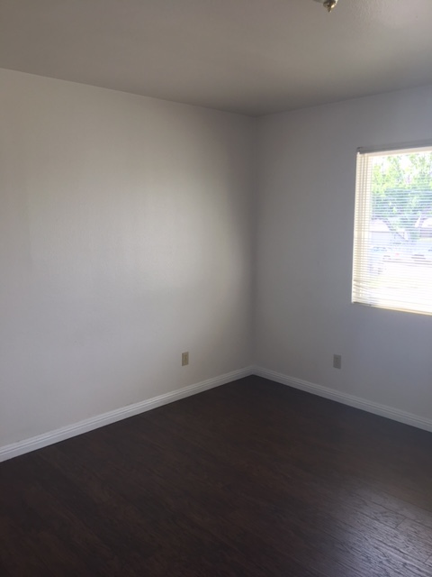 1 bed, 1 bath, 450 sqft, $1,900, Unit 8