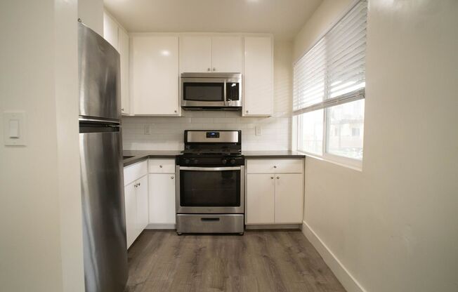 2 beds, 1 bath, 650 sqft, $2,400, Unit 315