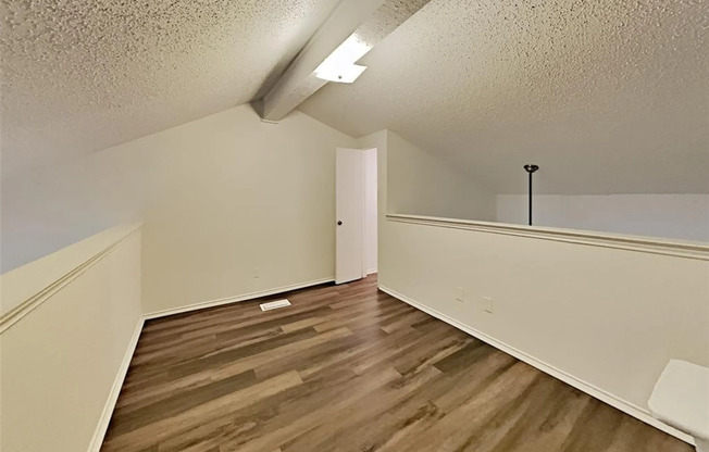 13215 Emily Road
