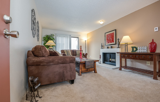 2 beds, 1.5 baths, 920 sqft, $1,649, Unit N301