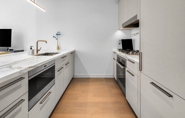 1 bed, 1 bath, 747 sqft, $6,500, Unit 14C