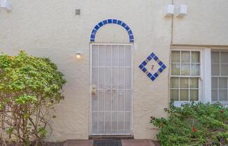 210 E 2 ST