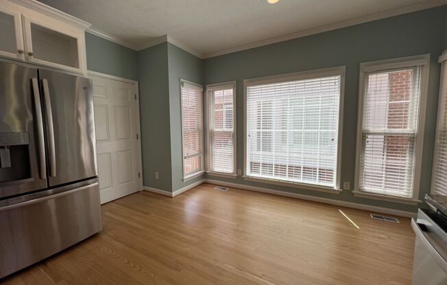 Beautiful Port Warwick Townhome.
