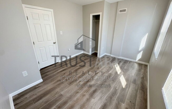3 beds, 1 bath, 895 sqft, $1,350
