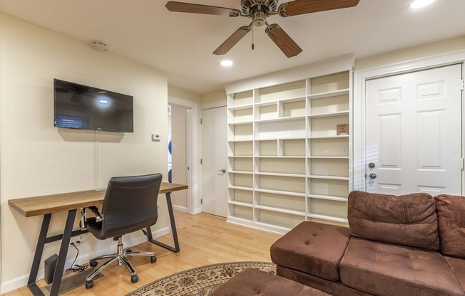 227 HURLEY ST