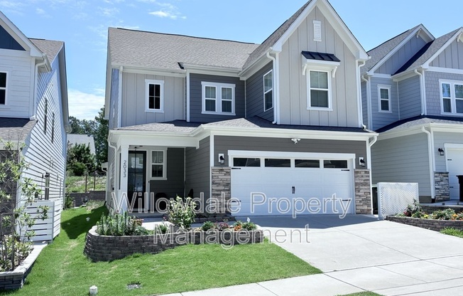 2033 FLORINE DR