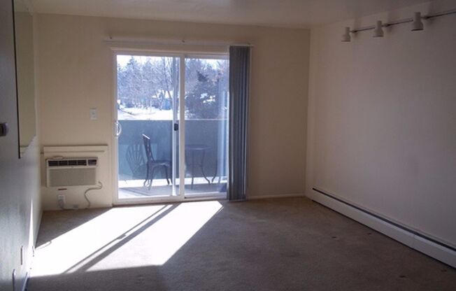 2 beds, 1 bath, 875 sqft, $1,895, Unit 304