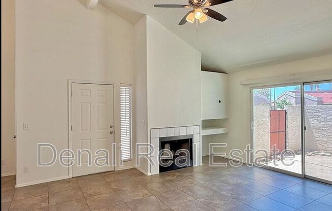 2100 W LEMON TREE PL