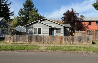 Updated 3-bedroom 1 bath house in Eugene! MOVE-IN SPECIAL