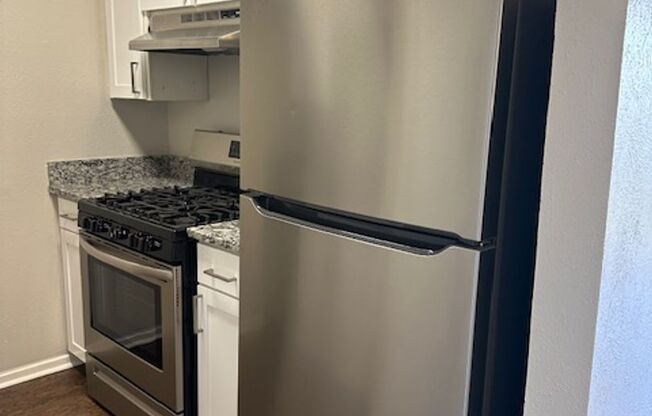 1 bed, 1 bath, 692 sqft, $1,135, Unit 20