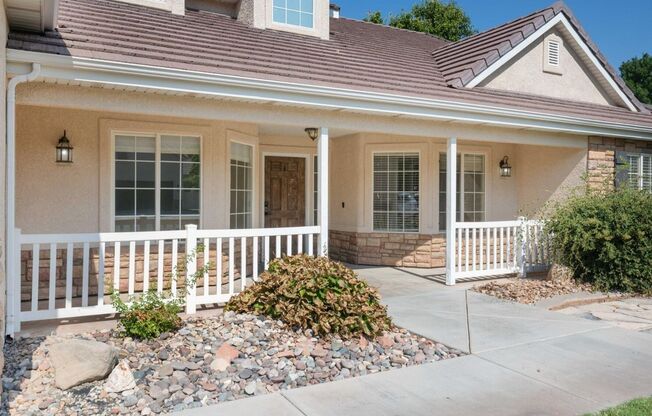 Multi-Generational Home TWO houses in ONE!!