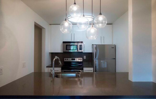 Centrally located 1 bed + 1 bath condo in the heart of LA ~