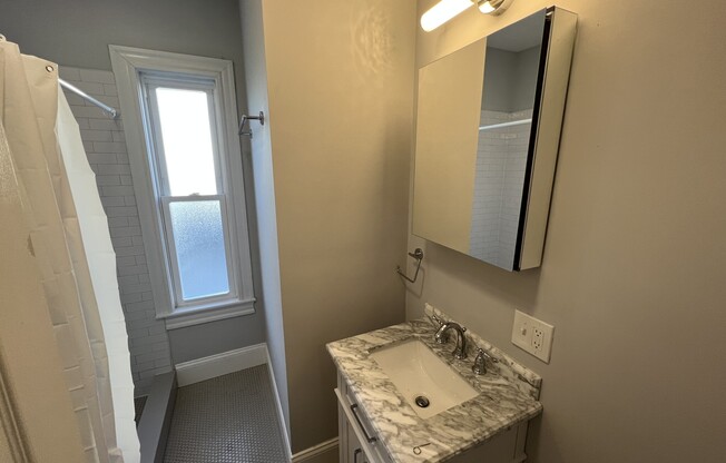 2 beds, 1 bath, $4,195, Unit 6