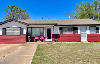 Spacious, remodeled 4 Bed, 2 Bath Home in Lubbock, TX