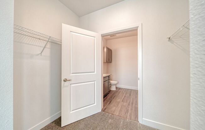 2 beds, 2 baths, 1,012 sqft, $1,810, Unit 122