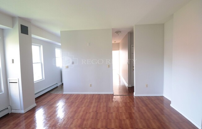 1 bed, 1 bath, 662 sqft, $1,200, Unit 79-3