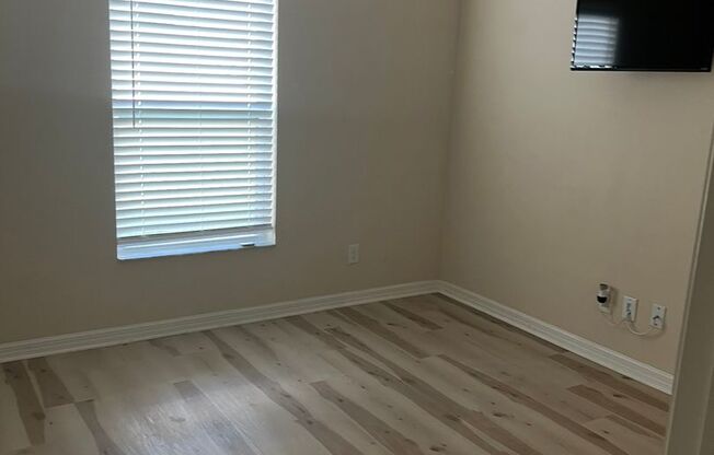 4 beds, 2.5 baths, $2,799