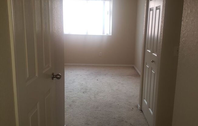 2 beds, 2 baths, $1,085